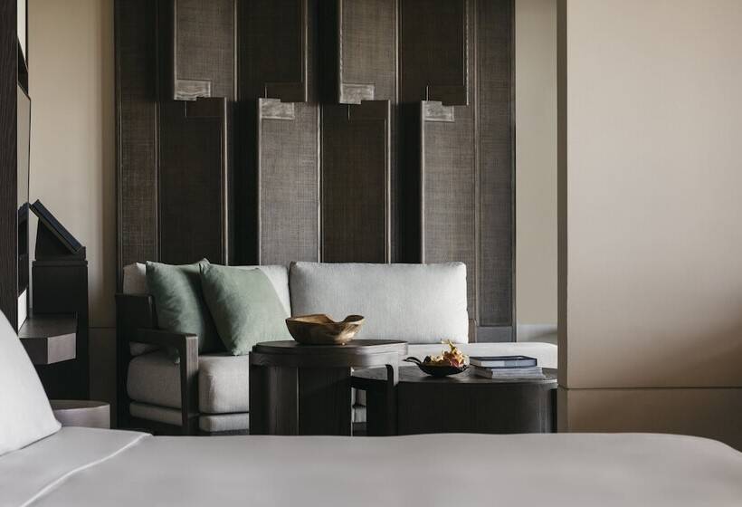 اتاق استاندارد با چشمانداز دریا, Capella Singapore