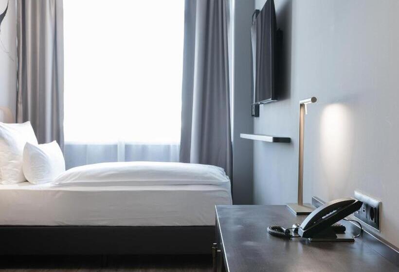 اتاق استاندارد یک نفره, Titanic Comfort Kurfürstendamm