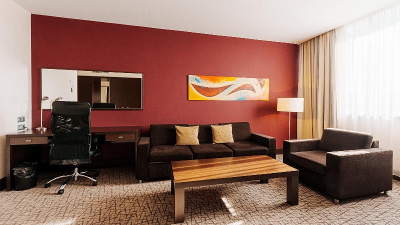 سوئیت با تخت بزرگ, Holiday Inn Zilina, An Ihg