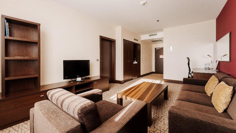 جناح سرير كينج, Holiday Inn Zilina, An Ihg