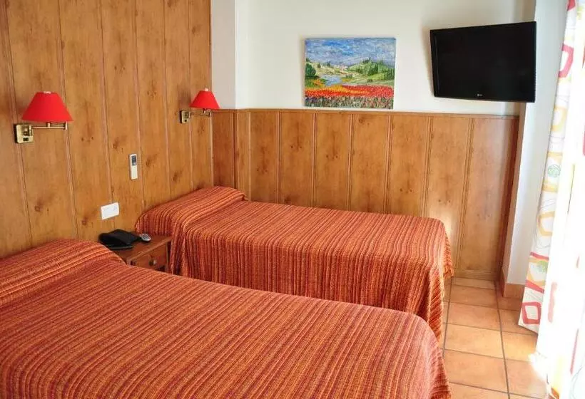 スタンダードルーム, Hostal Real