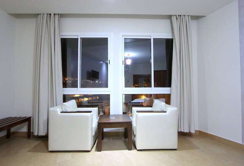 اتاق استاندارد, La Perla