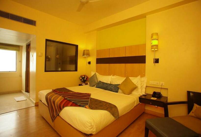 高级大房间, Justa Hyderabad