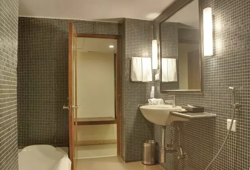 デラックスルーム, Justa Hyderabad