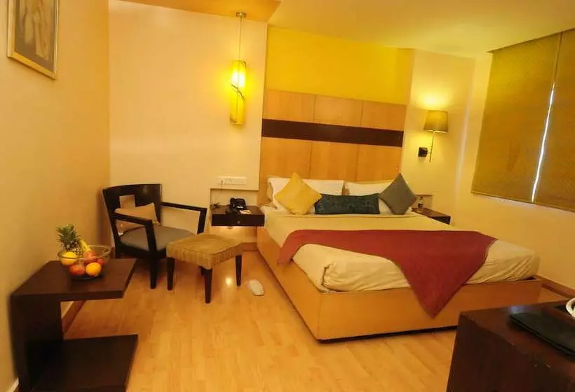 デラックスルーム, Justa Hyderabad
