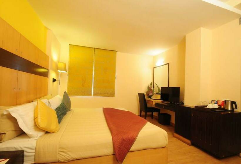 豪华房间, Justa Hyderabad