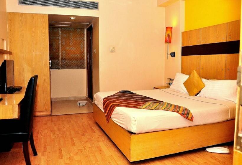 豪华房间, Justa Hyderabad