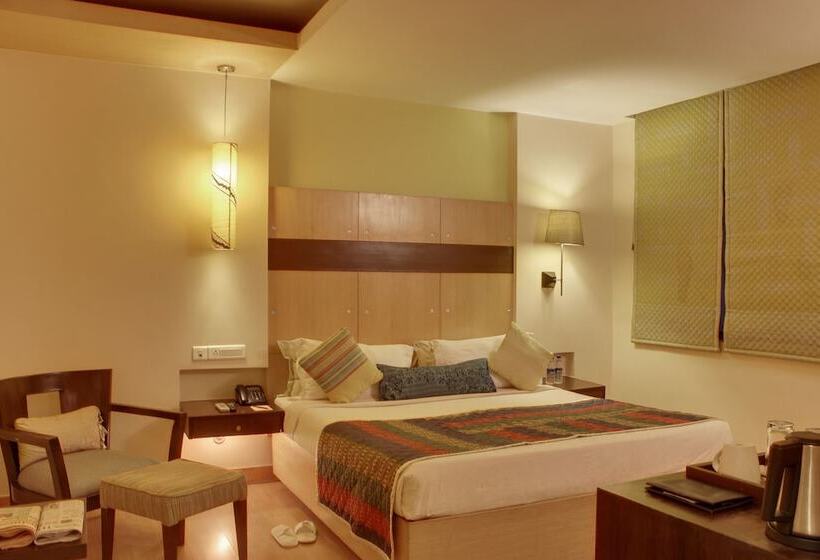 Номер Deluxe, Justa Hyderabad