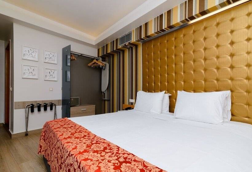 חדר סטנדרט, Kastro