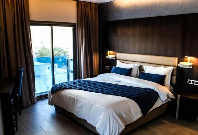 اتاق استاندارد یک نفره, La Perla