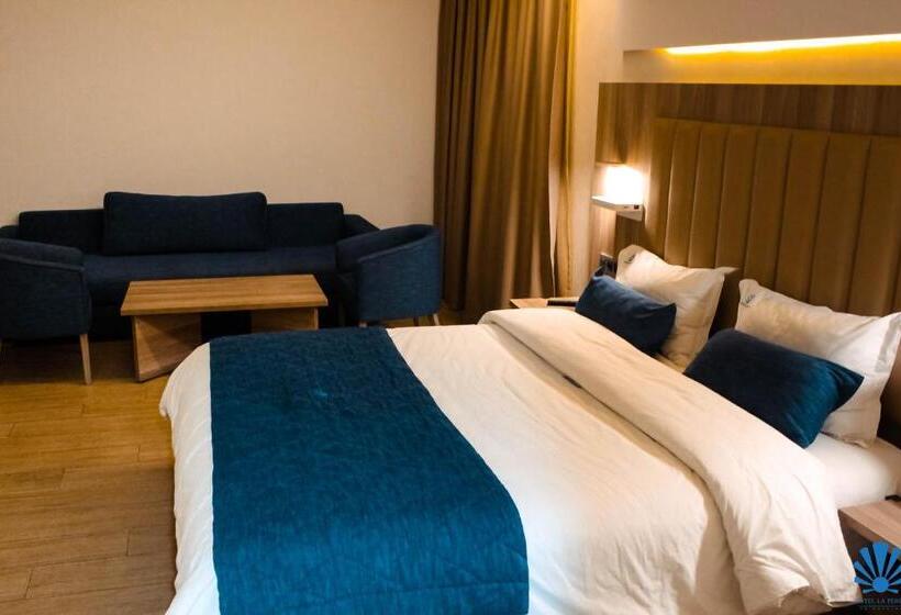 اتاق استاندارد, La Perla