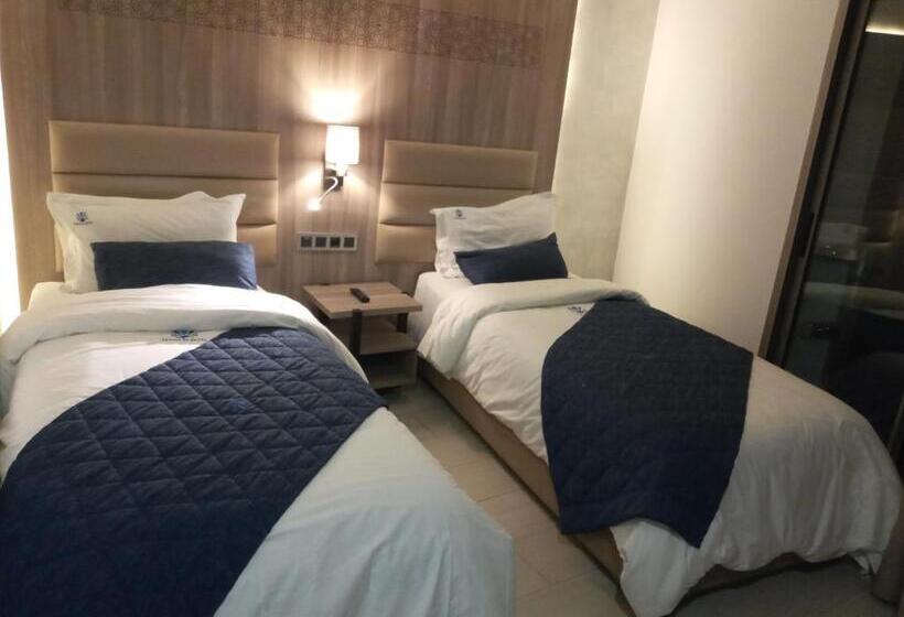 اتاق استاندارد, La Perla