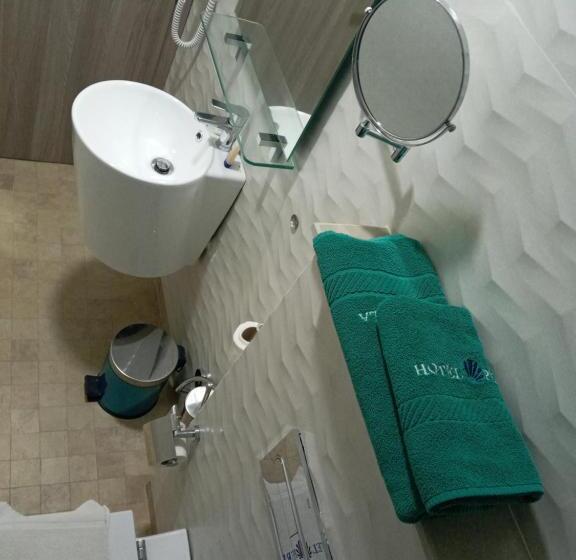 اتاق استاندارد, La Perla