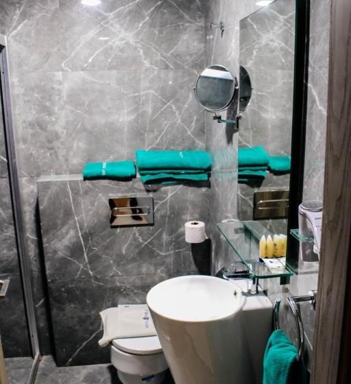 سوییت خانوادگی, La Perla