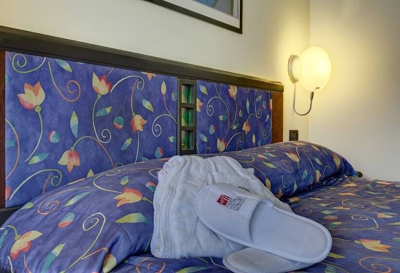 Economy Quadruple Room, San Pietro