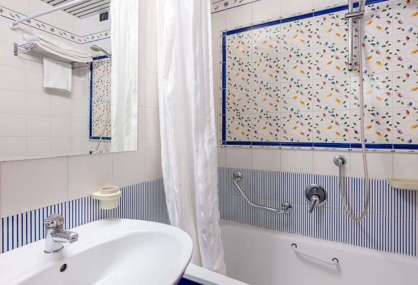 四人标准间, San Pietro