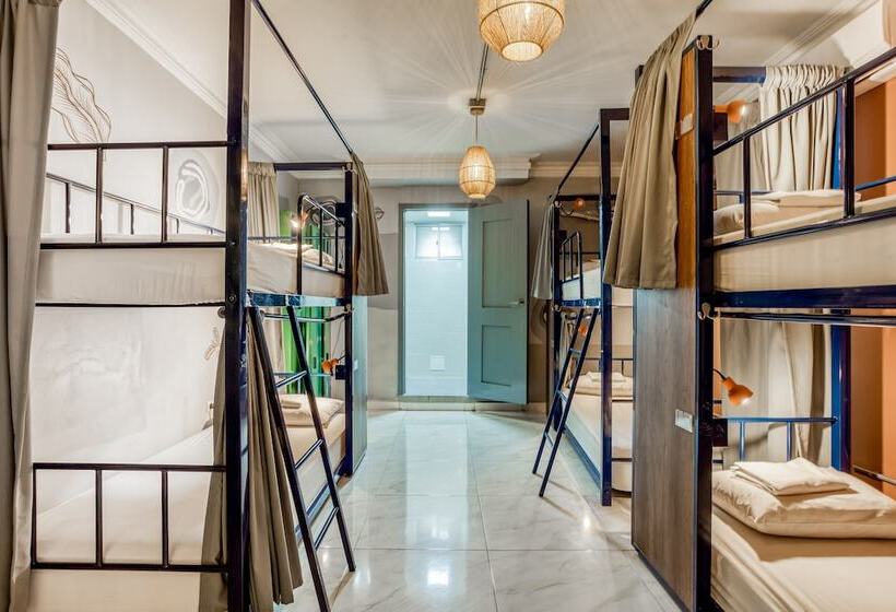 ルームシェアのワンベッド, Socialtel Cartagena   Formerly Selina Cartagena