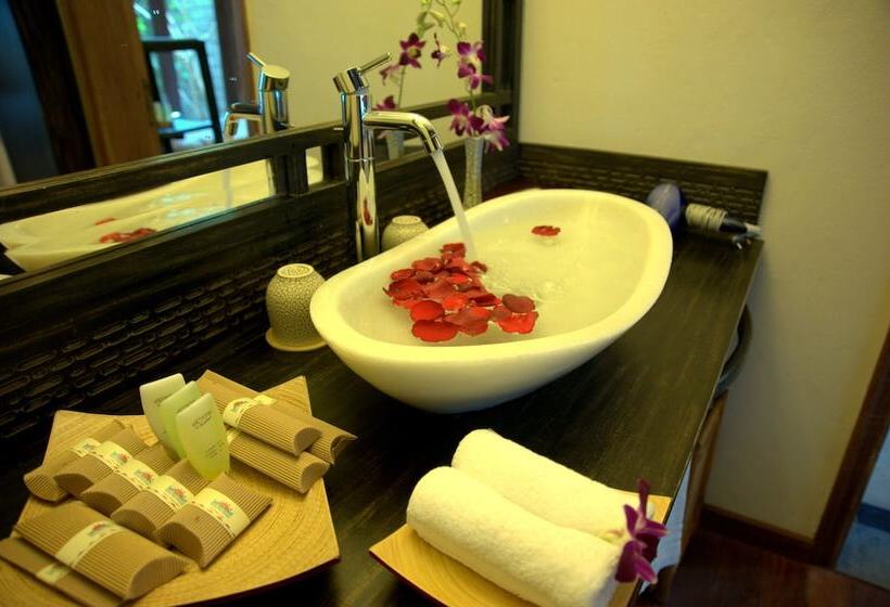 اتاق سوپریور با چشمانداز باغ, Sun Spa Resort & Villa