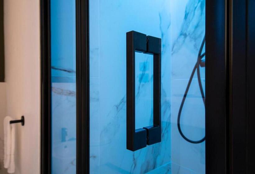 Номер Стандарт Индивидуальный, The City