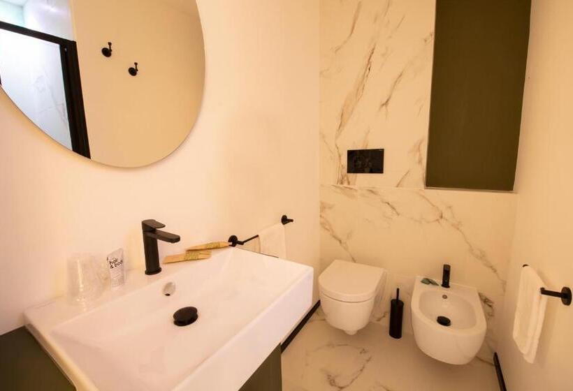 Номер Стандарт Индивидуальный, The City