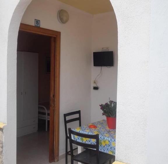 آپارتمان اکونومی 1 خوابه, Villaggio Mare Blu