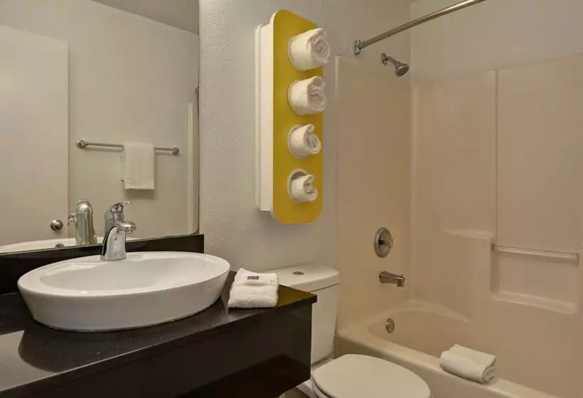 デラックスルーム, Motel 6cocoa Beach, Fl