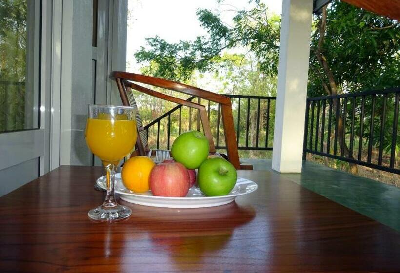 غرفة ديلوكس ثلاثية, Kadulla Resort