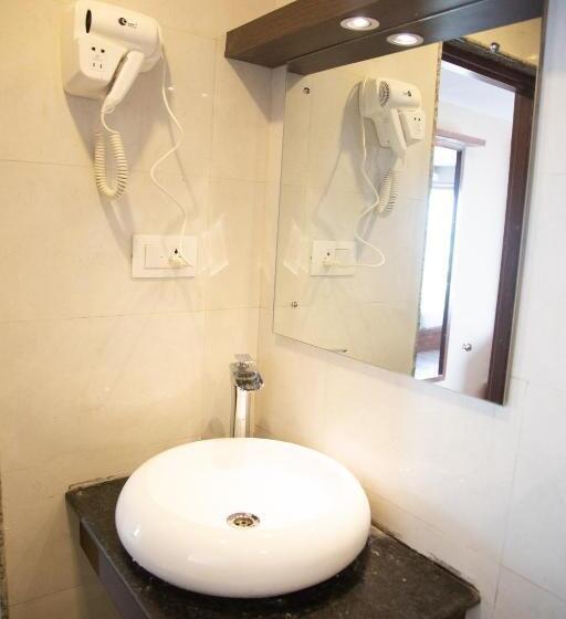 اتاق لوکس با بالکن, Himalayan Suite