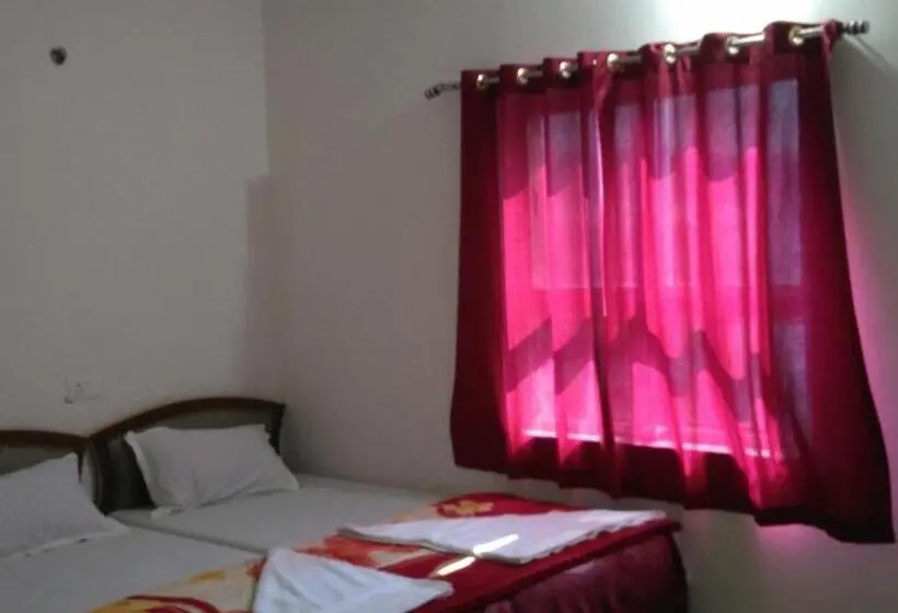 اتاق استاندارد یک نفره, Rama Guest House