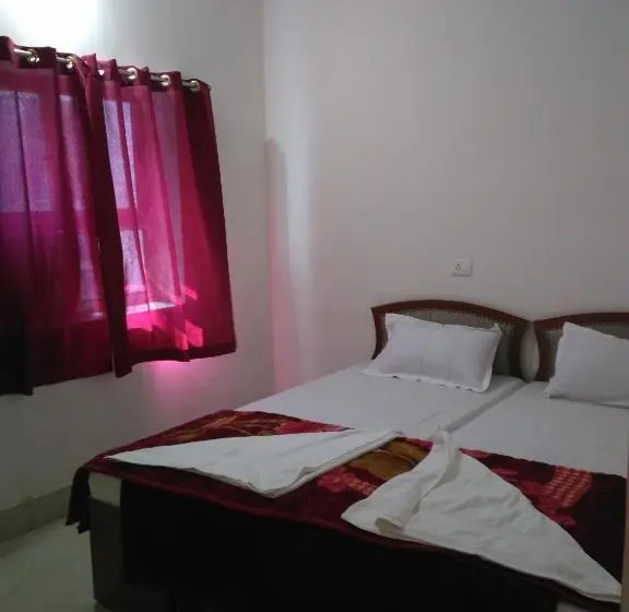 اتاق استاندارد یک نفره, Rama Guest House
