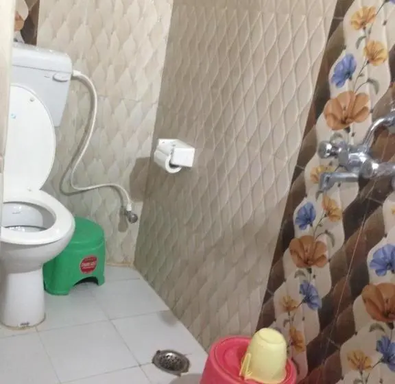 اتاق راحتی سه تخته, Rama Guest House