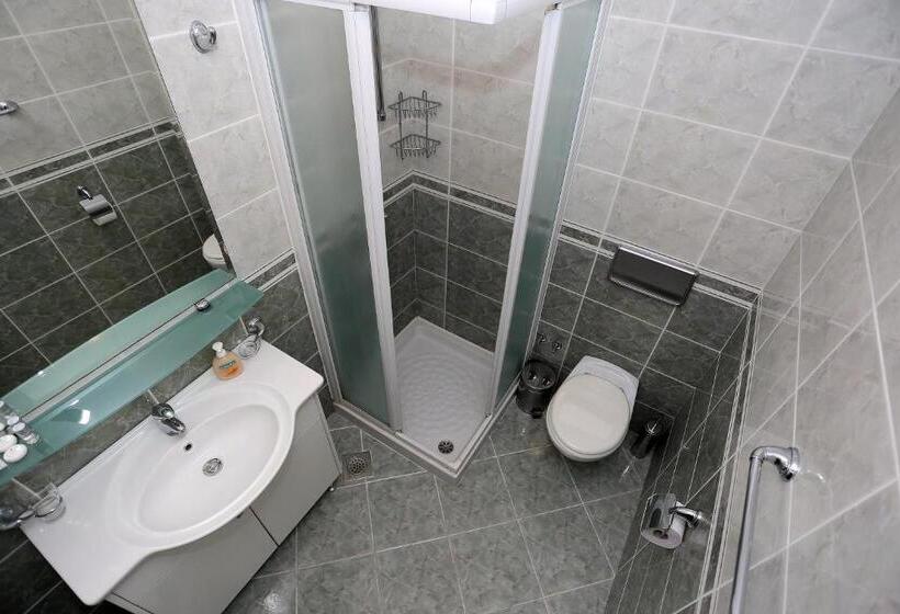 آپارتمان 1 خوابه با بالکن و چشم‌انداز دریا, Villa Ivana B&b