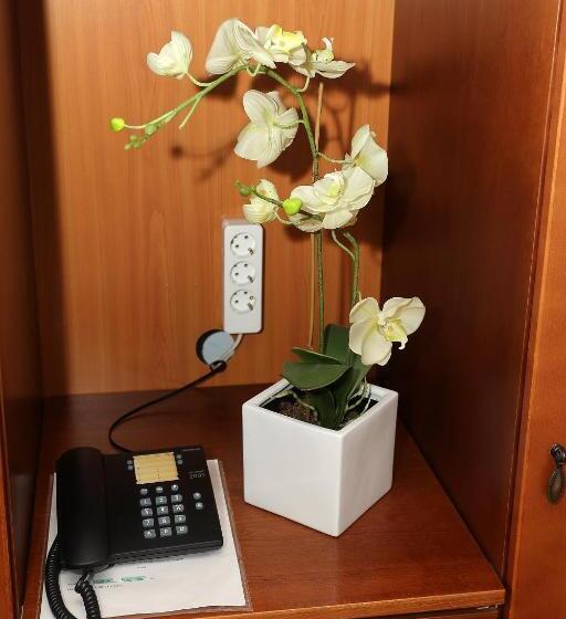 استودیو استاندارد با چشم‌انداز دریا و بالکن, Villa Ivana B&b