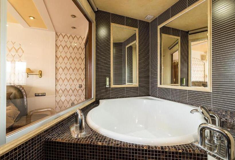 جناح سوبيريور, Eurohotel