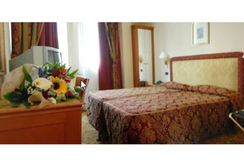 标准单人间, Colonna