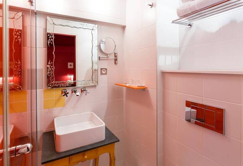 اتاق استاندارد, Hôtel Crayon