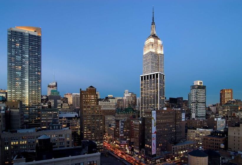 带2个双人床的标准工作室, Hilton Garden Inn New York/manhattan Chelsea