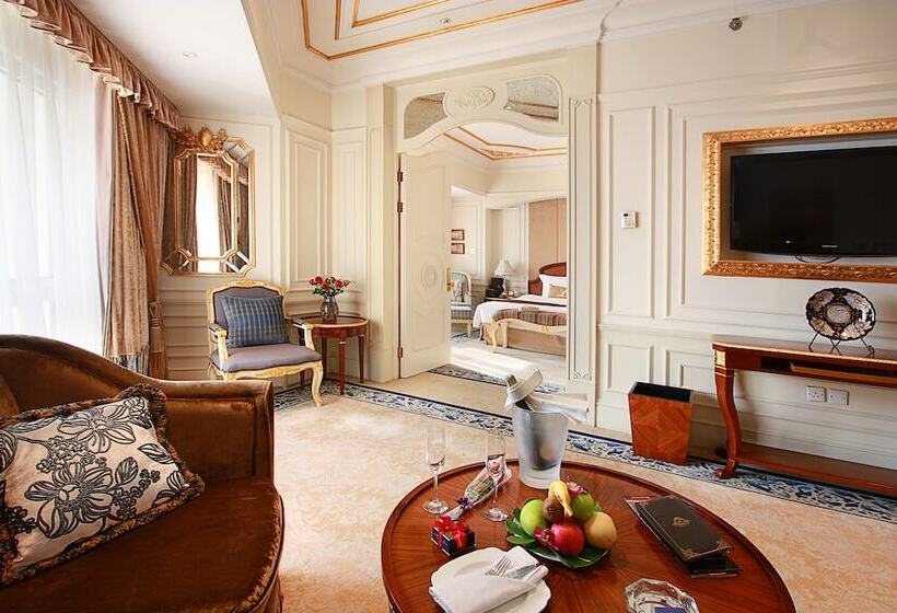 سوییت جونیور, Legendale Hotel Beijing