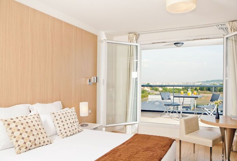 スタンダードスタジオ, Residhome Carrieres La Defense