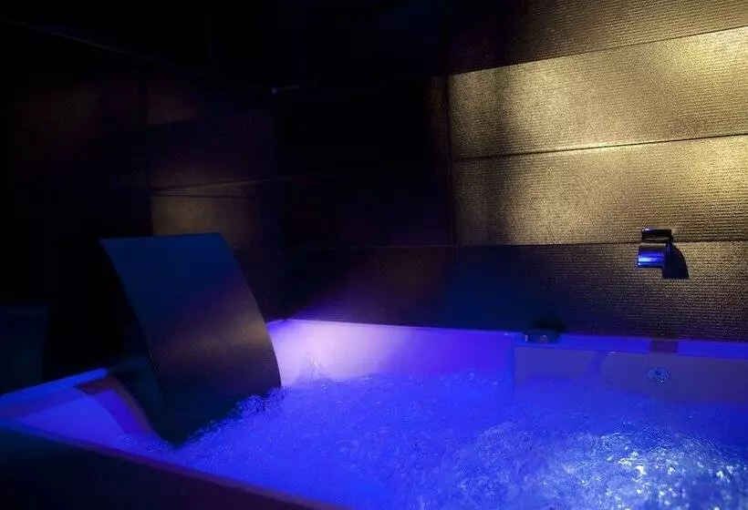 Chambre Standard, Secret de Paris Hotel & Spa