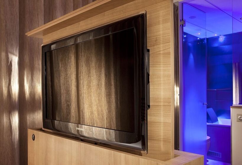 Chambre Standard, Secret De Paris Hotel & Spa