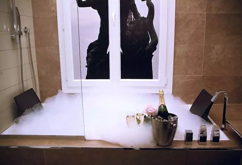 Chambre Standard avec Hidromassage, Secret de Paris Hotel & Spa