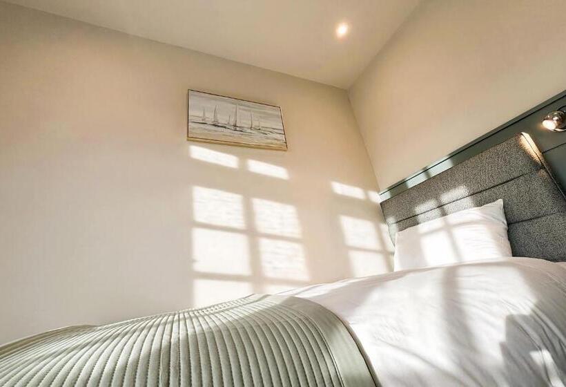 חדר סטנדרט יחיד, The Bay