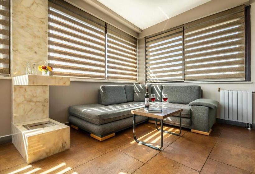 オーシャンビューデラックスルーム, The Pera