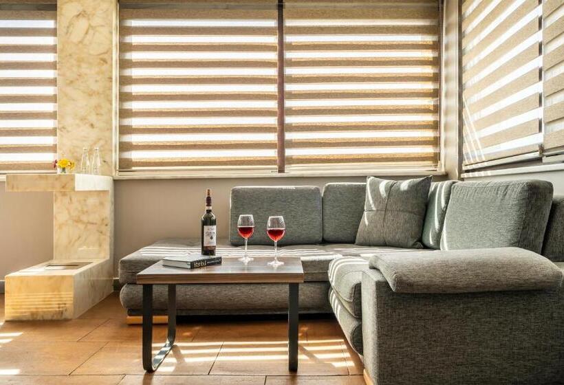 オーシャンビューデラックスルーム, The Pera