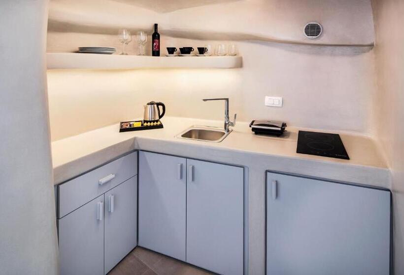 Junior Suite with Pool, Hill Suites