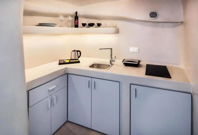 سوئیت جونیور با استخر, Hill Suites