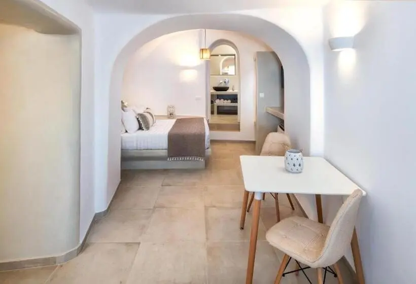 سوئیت جونیور با استخر, Hill Suites