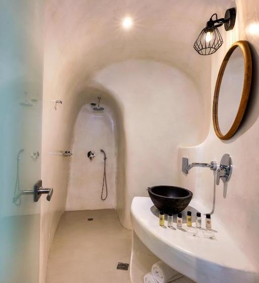 Suite King Bed, Hill Suites