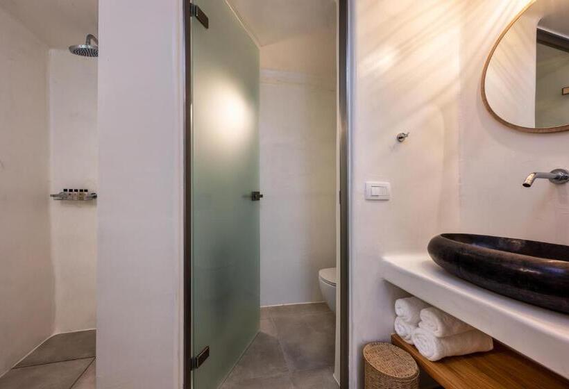 Junior Suite with Terrace, Hill Suites